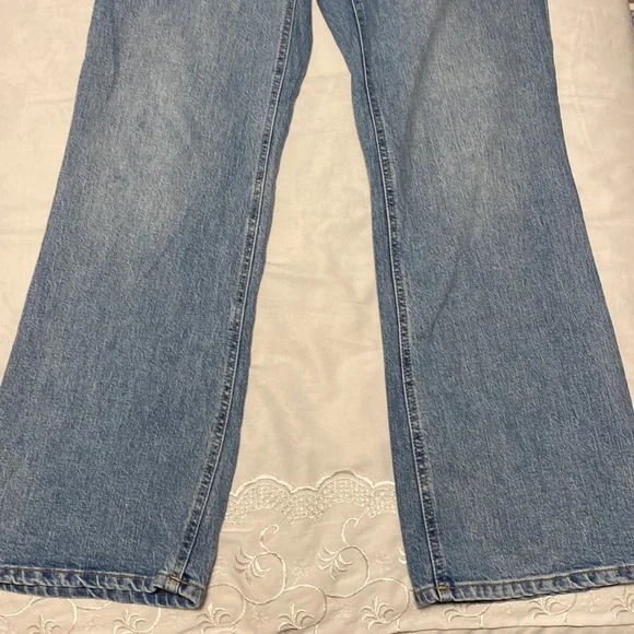 Jeans - Picture 2 of 3